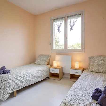 Le Gogh 3 4 Lits Apartment